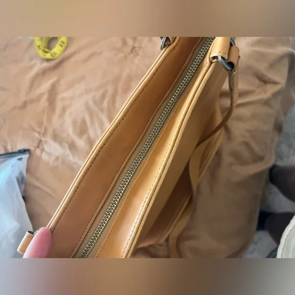 VINTAGE COACH Tribeca Camel Glove Tanned Leather Bleeker Bucket Shoulder Bag - Picture 5 of 11